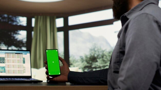 MAXIMIZE YOUR EARNINGS BY RENTING OUT YOUR SPARE ROOM